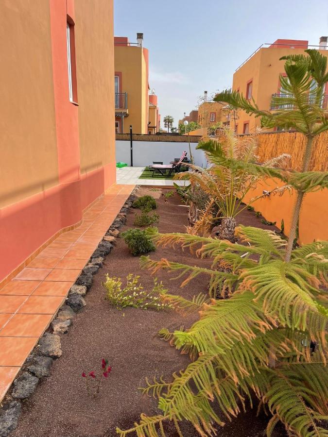 Villa Marie Agradable Y Tranquila Maison Con Piscina Коральео Экстерьер фото