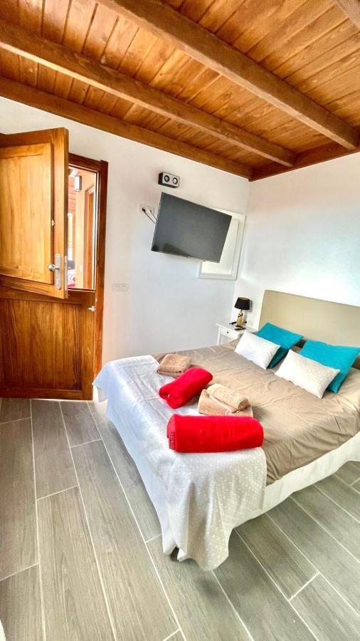 Villa Marie Agradable Y Tranquila Maison Con Piscina Коральео Экстерьер фото